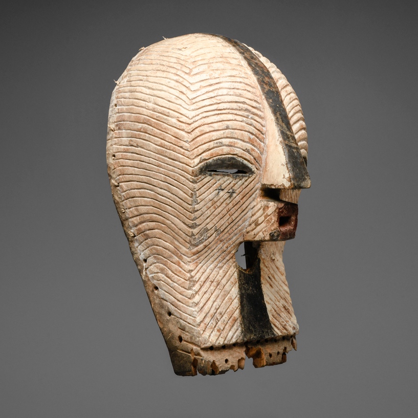 SONGYE KIFWEBE MASK 