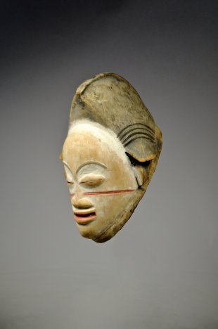 PUNU MASK Okuyi 