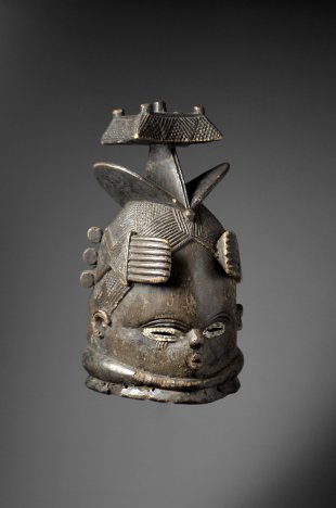 Mende mask 08